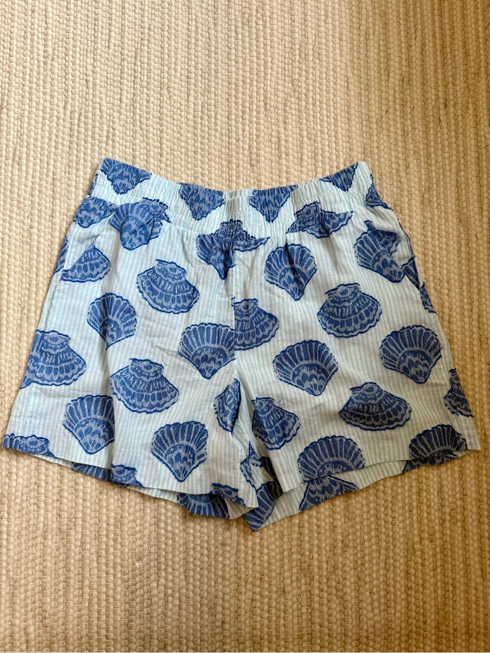Lilly Pulitzer Blue Shell-Print Women’s Shorts size M